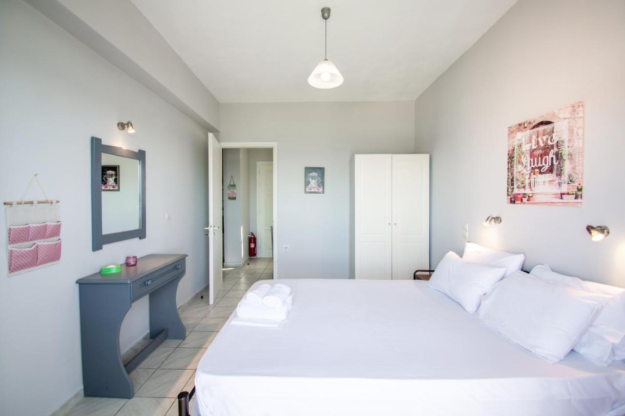 Bellezza Del Mare Apartment Amoudi Exterior photo
